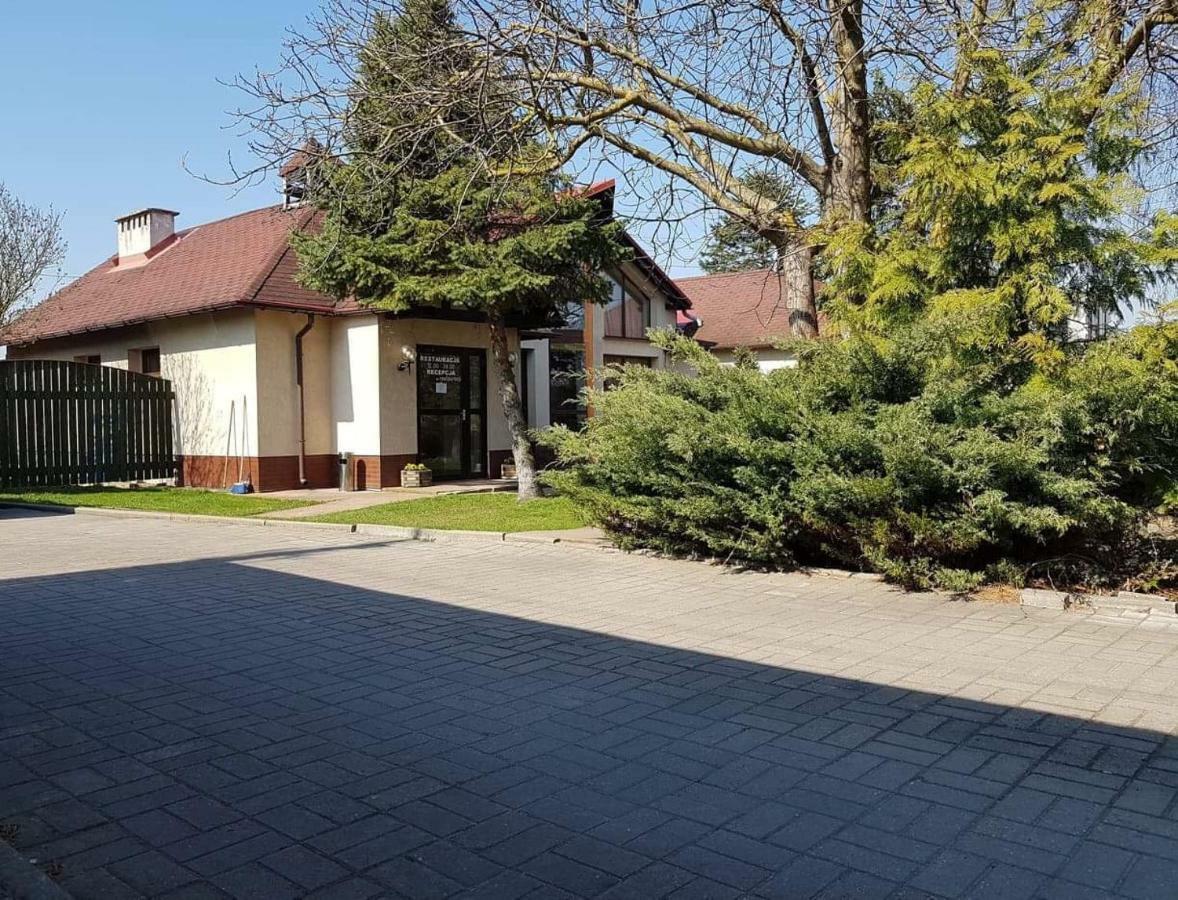 Restauracja Zajazd Trefl Czarlin Zewnętrze zdjęcie